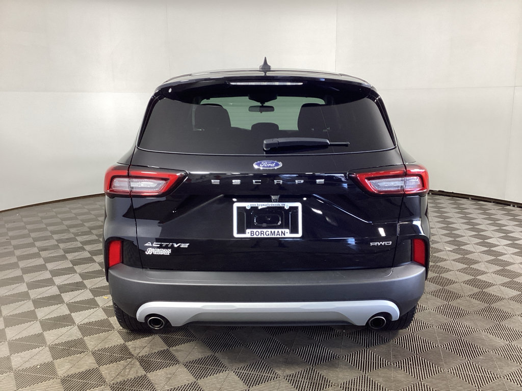 Used 2023 Ford Escape Active AWD/4WD image 3