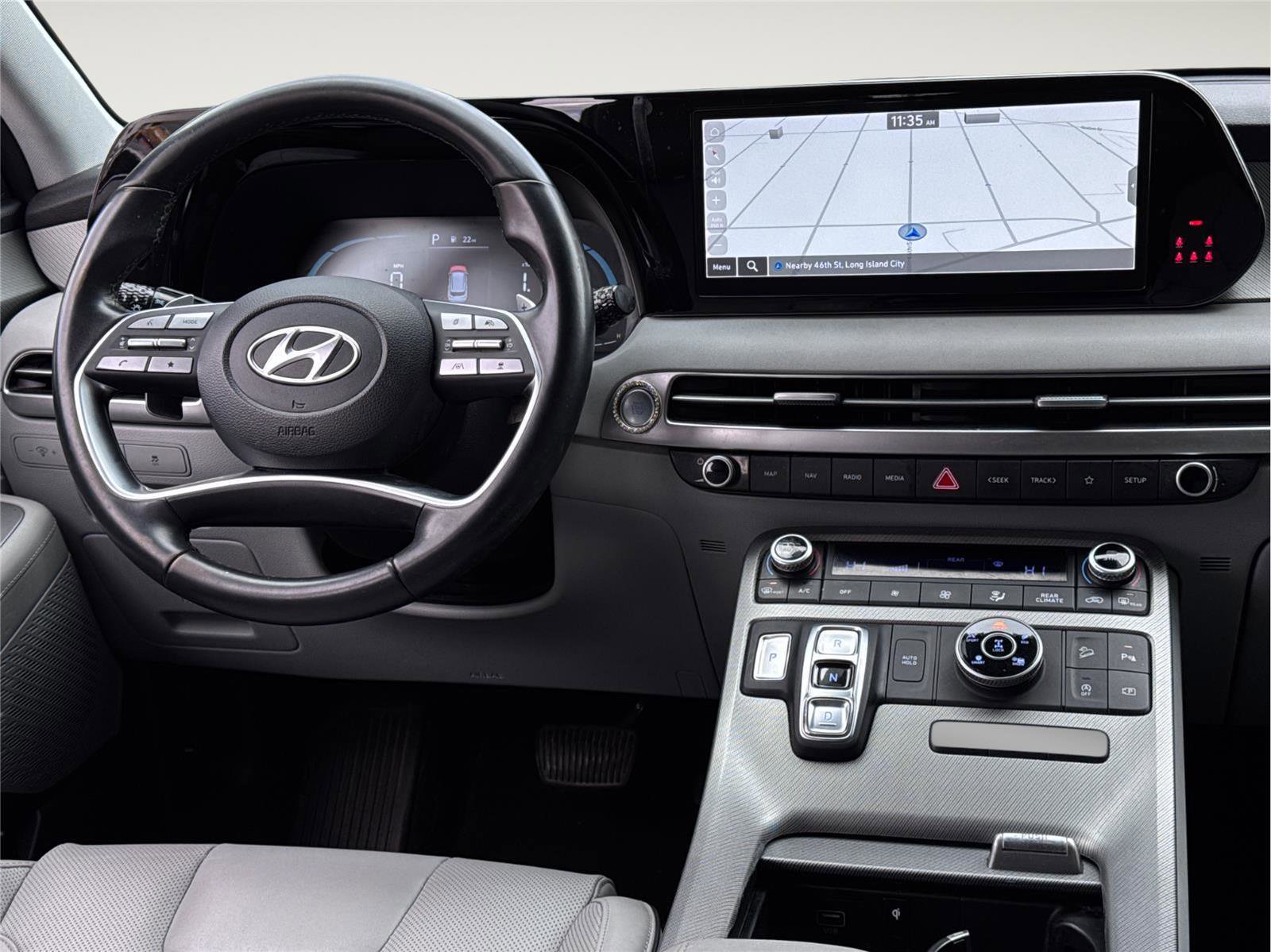 Used 2023 Hyundai Palisade SEL w/ Winter Package image 21