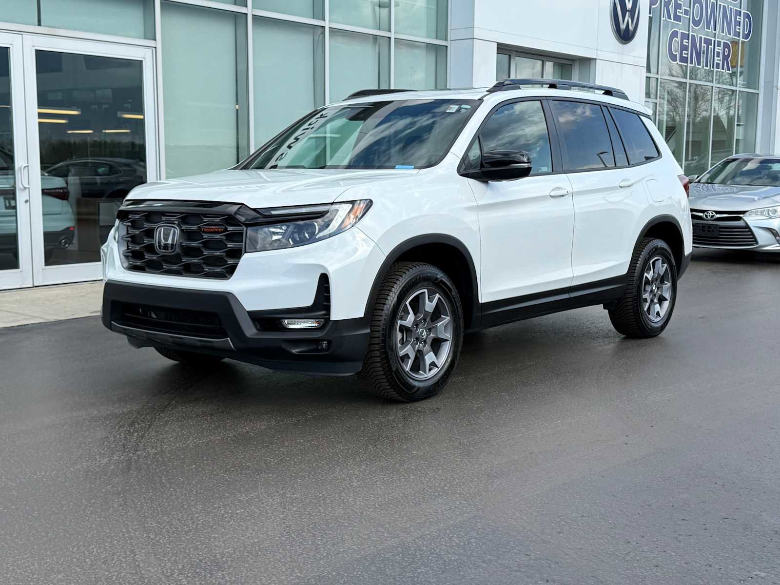 Used 2022 Honda Passport TrailSport image 1
