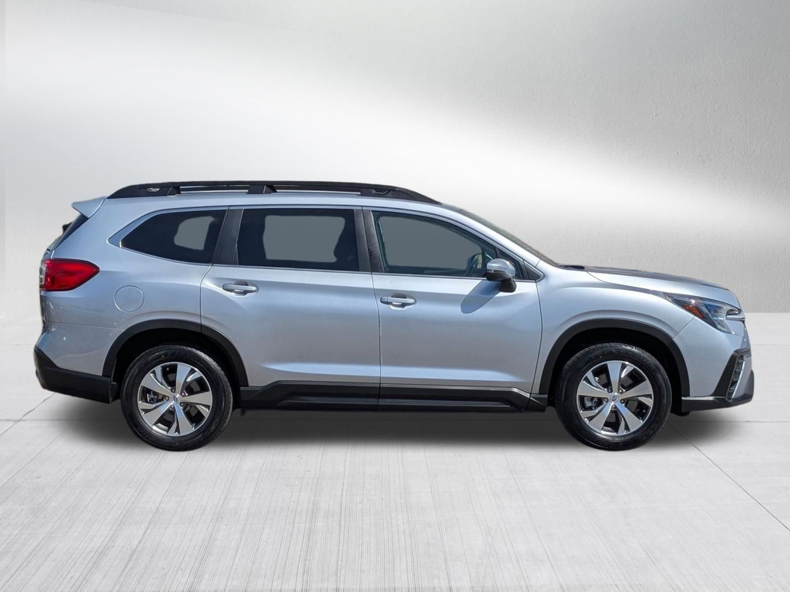 Used 2023 Subaru Ascent Premium w/ Convenience Package AWD/4WD image 6