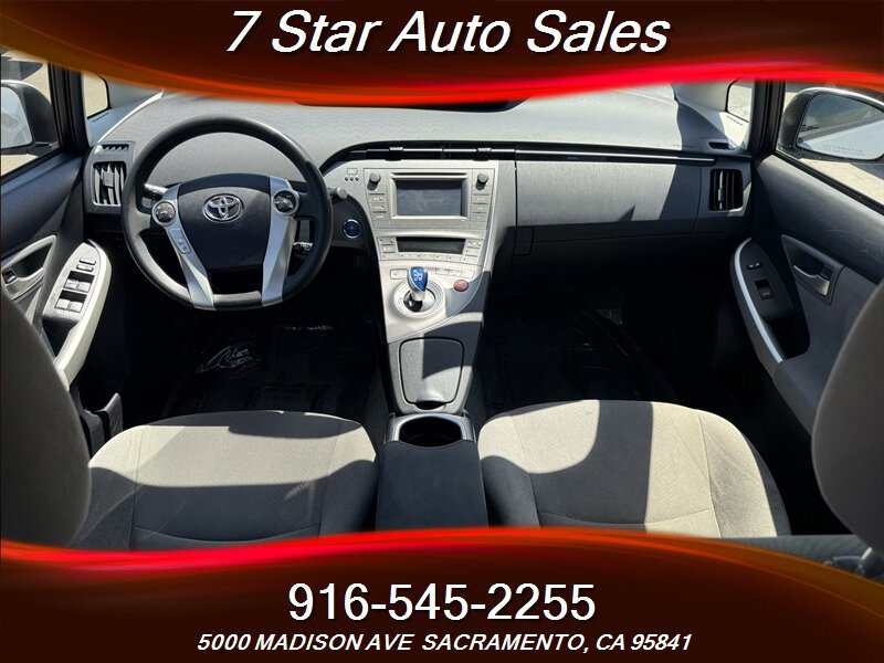 Used 2015 Toyota Prius Two FWD image 10
