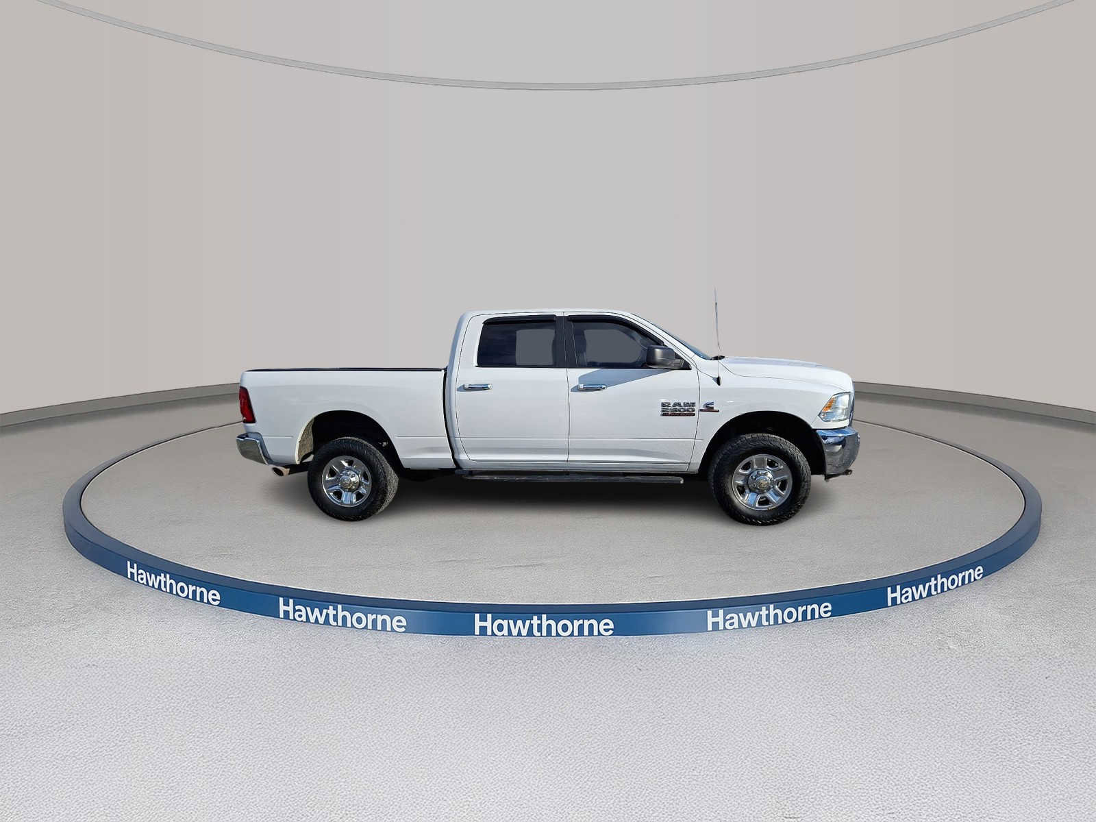 Used 2018 RAM 2500 SLT image 5