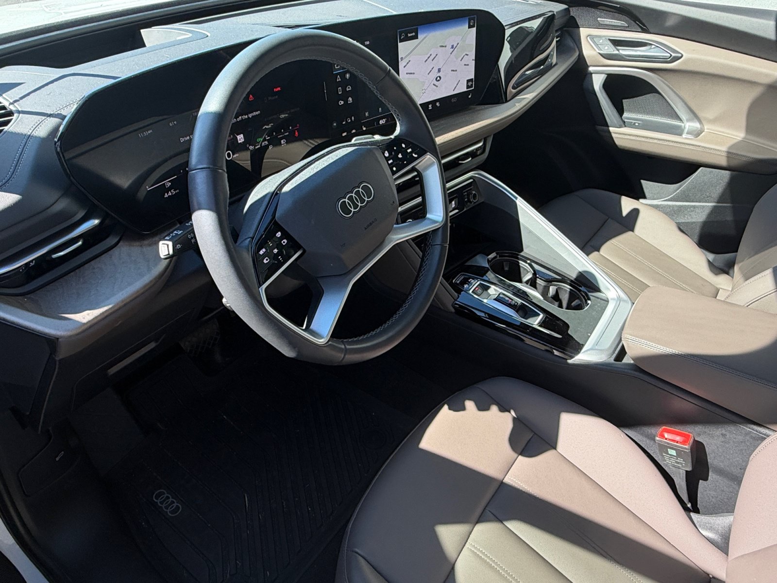 Used 2025 Audi Q5 Premium Plus w/ Premium Plus AWD/4WD image 4