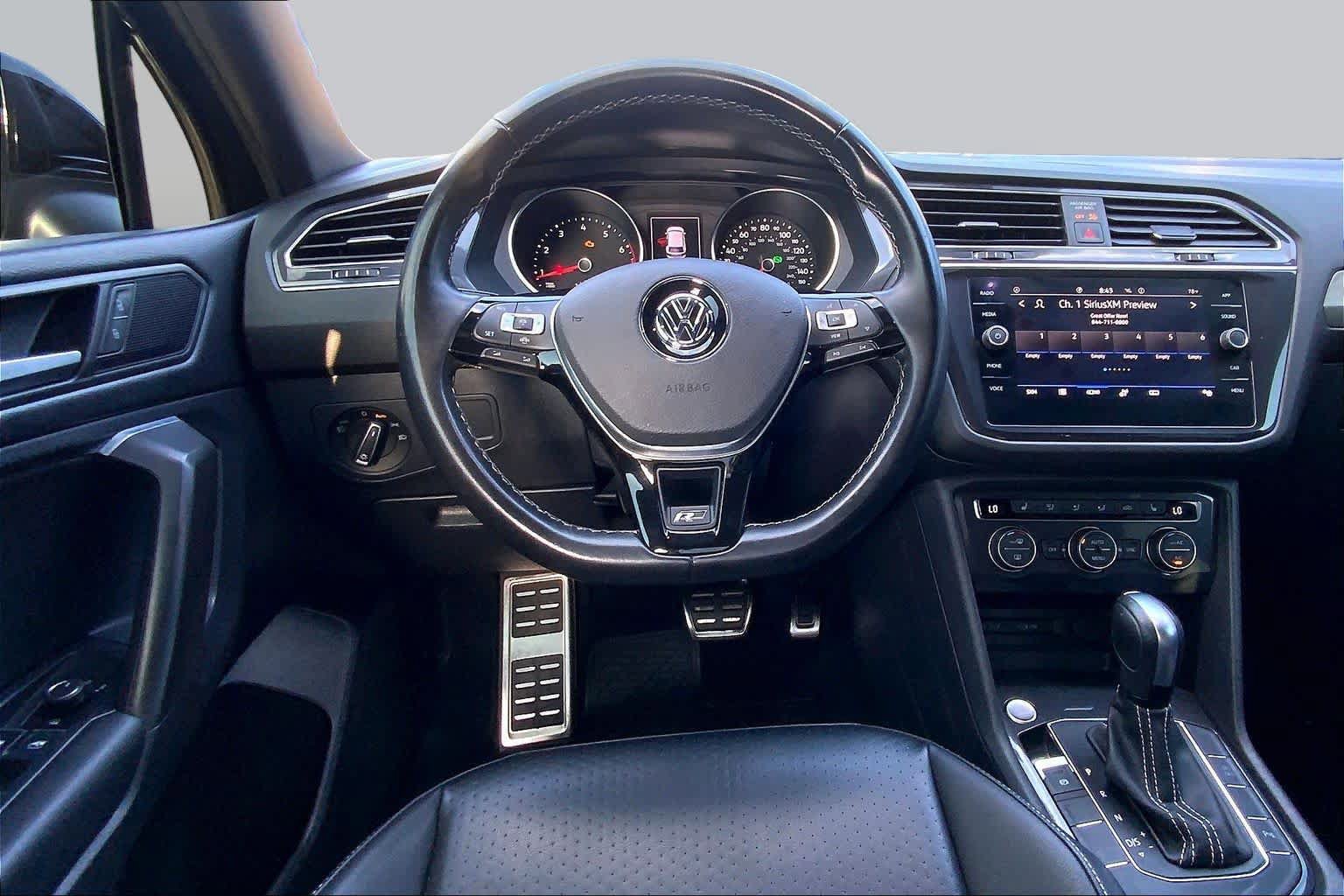 Used 2021 Volkswagen Tiguan SE R-Line FWD image 6