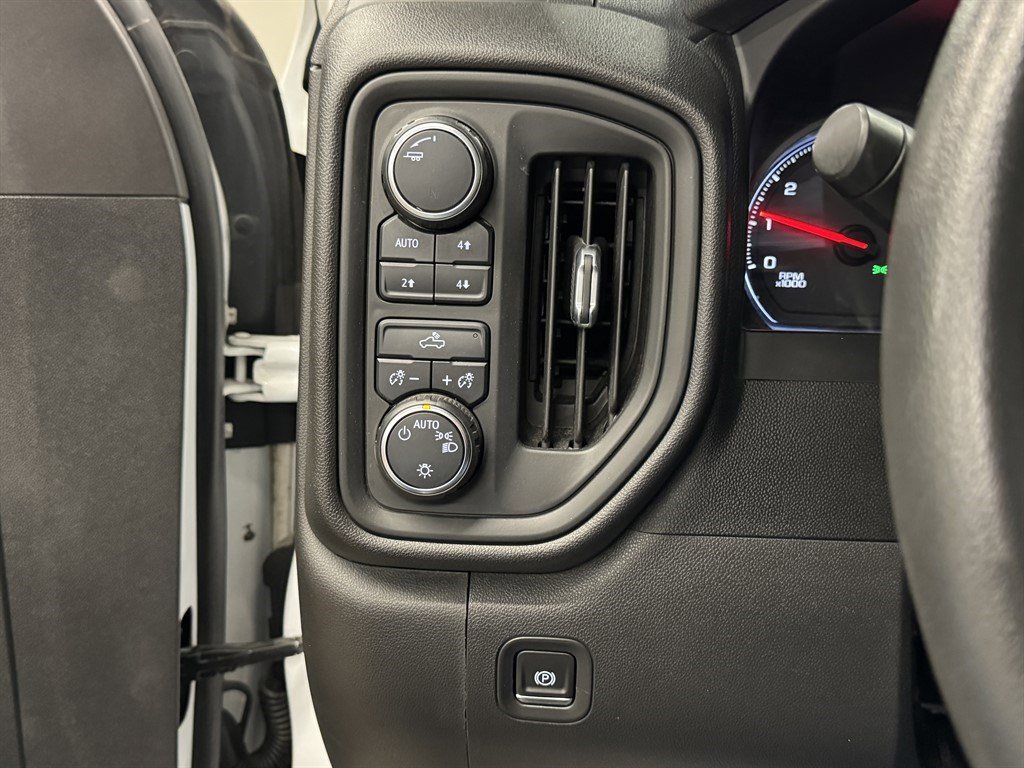 Used 2021 Chevrolet Silverado 1500 Custom Trail Boss image 33