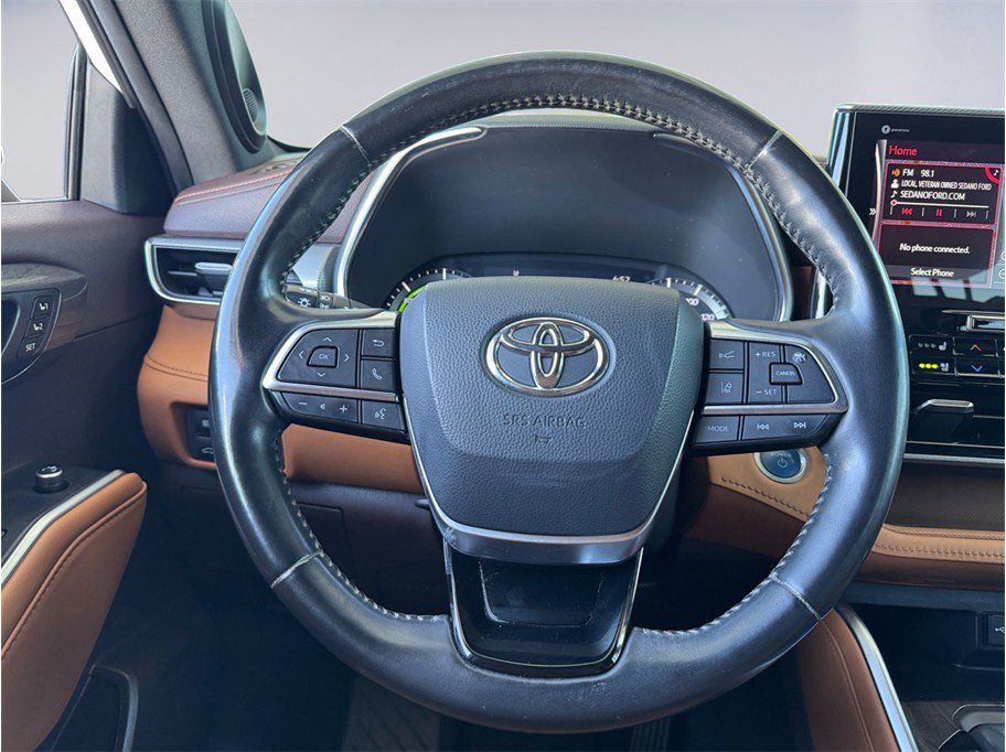 Used 2021 Toyota Highlander Platinum FWD image 13