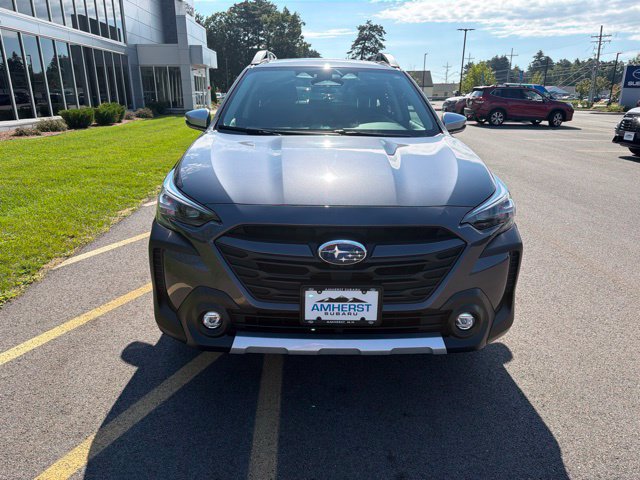 Used 2025 Subaru Outback Touring XT AWD/4WD image 2