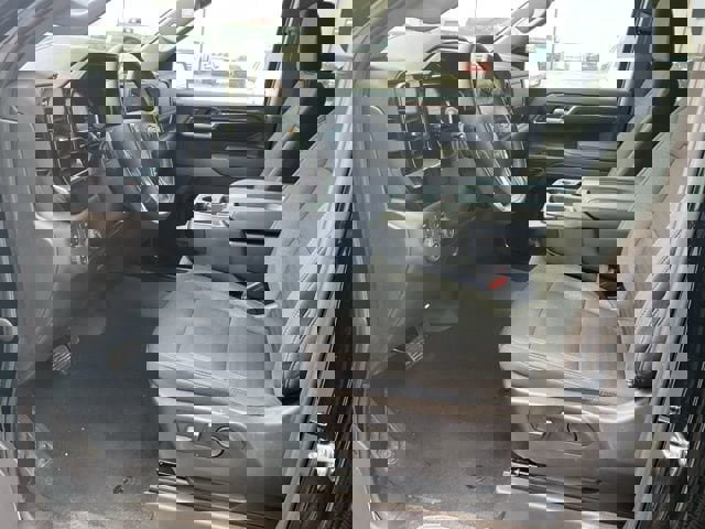 Used 2024 Chevrolet Silverado 1500 LT image 29