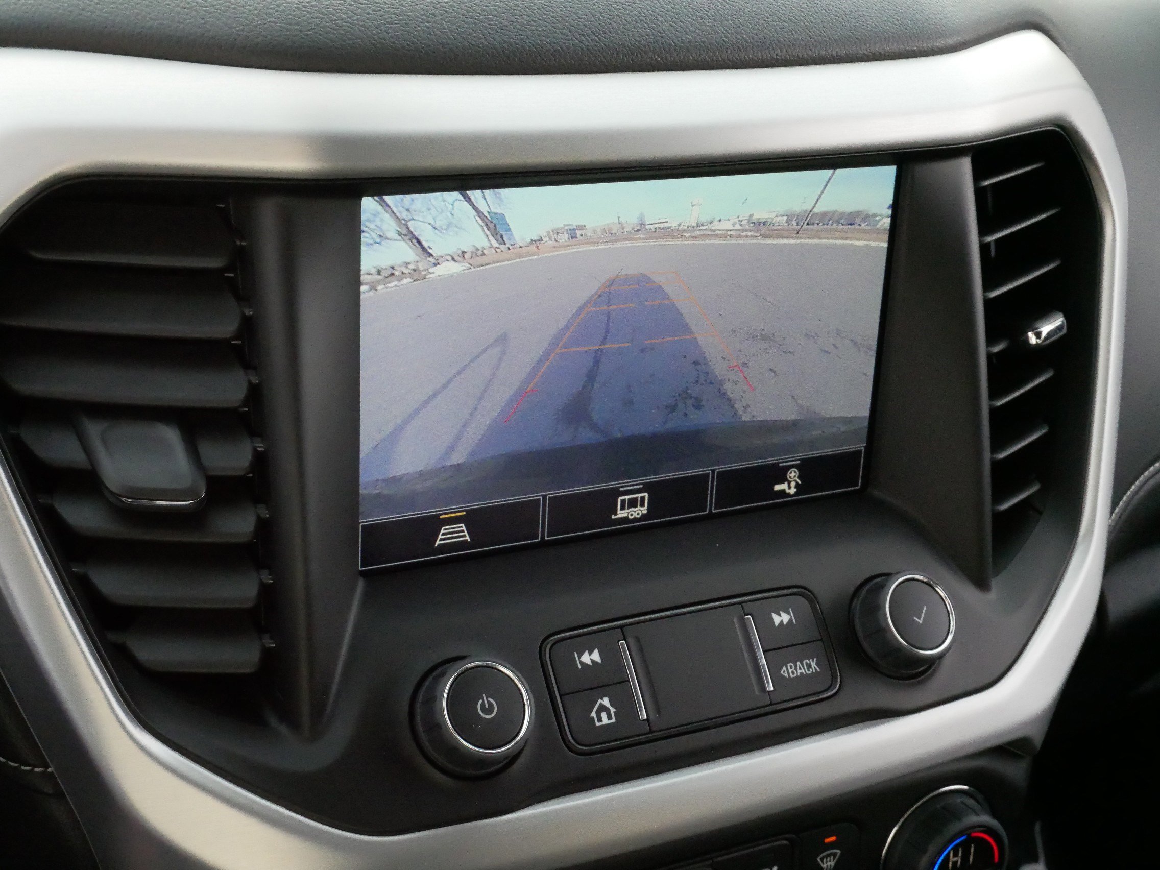 Used 2023 GMC Acadia SLT w/ Preferred Package image 30