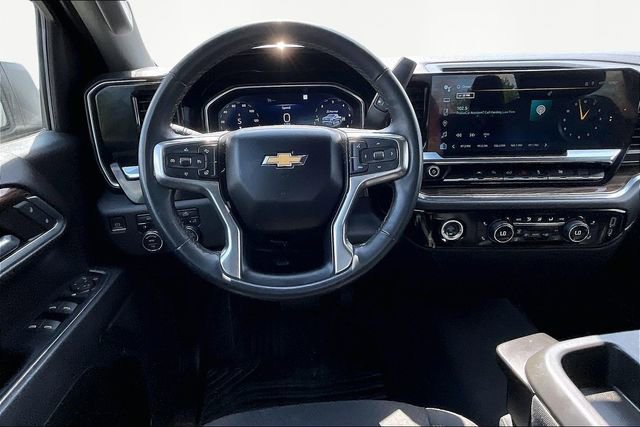 Used 2023 Chevrolet Silverado 1500 LT image 8