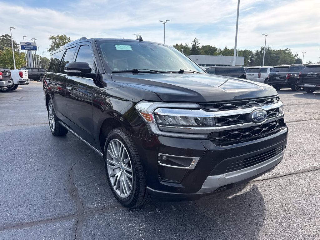 Used 2022 Ford Expedition Max Limited AWD/4WD image 4