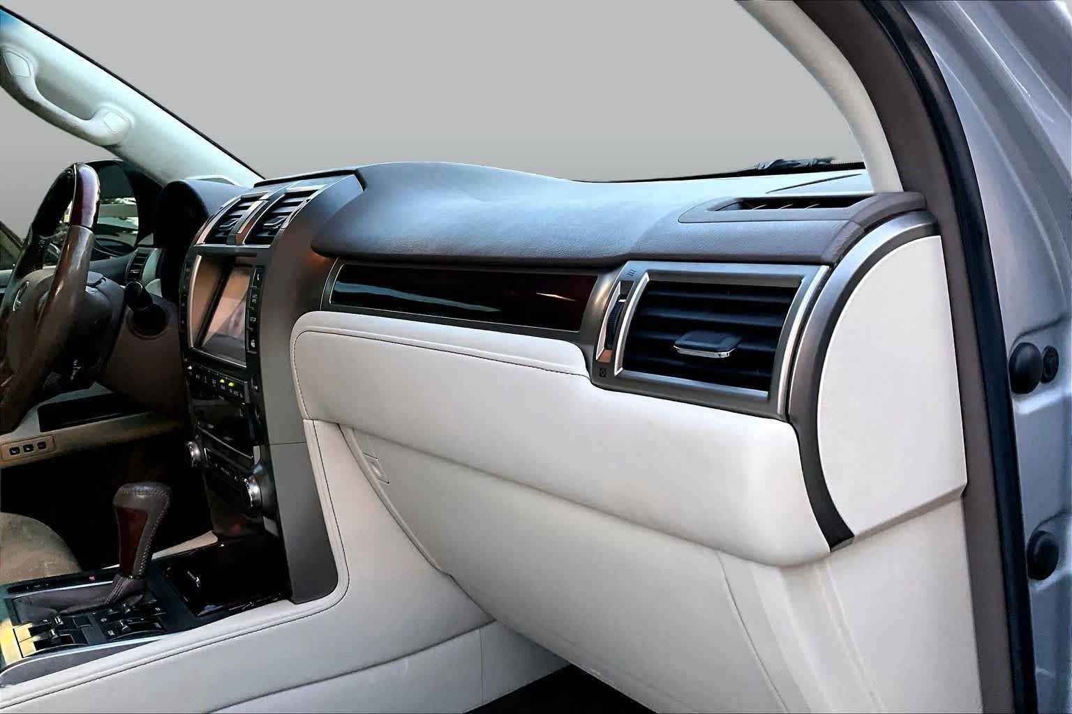 Used 2014 Lexus GX 460 Luxury AWD/4WD image 18