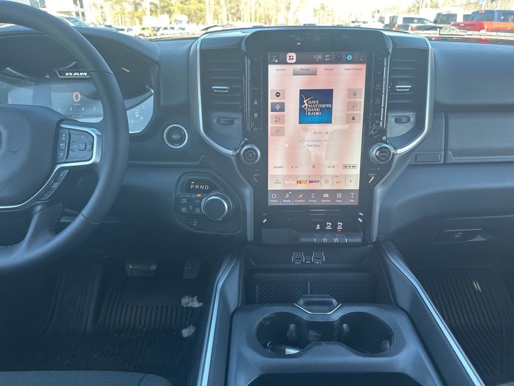 New 2026 RAM 1500 4x4 Crew Cab image 17