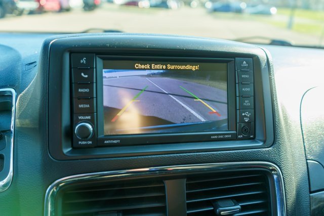 Used 2019 Dodge Grand Caravan SE image 28