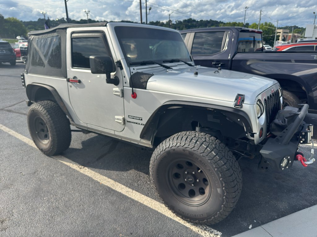 Used 2012 Jeep Wrangler Sport AWD/4WD image 3