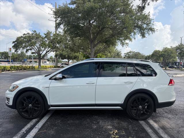 Used 2018 Volkswagen Golf Alltrack SEL AWD/4WD image 7