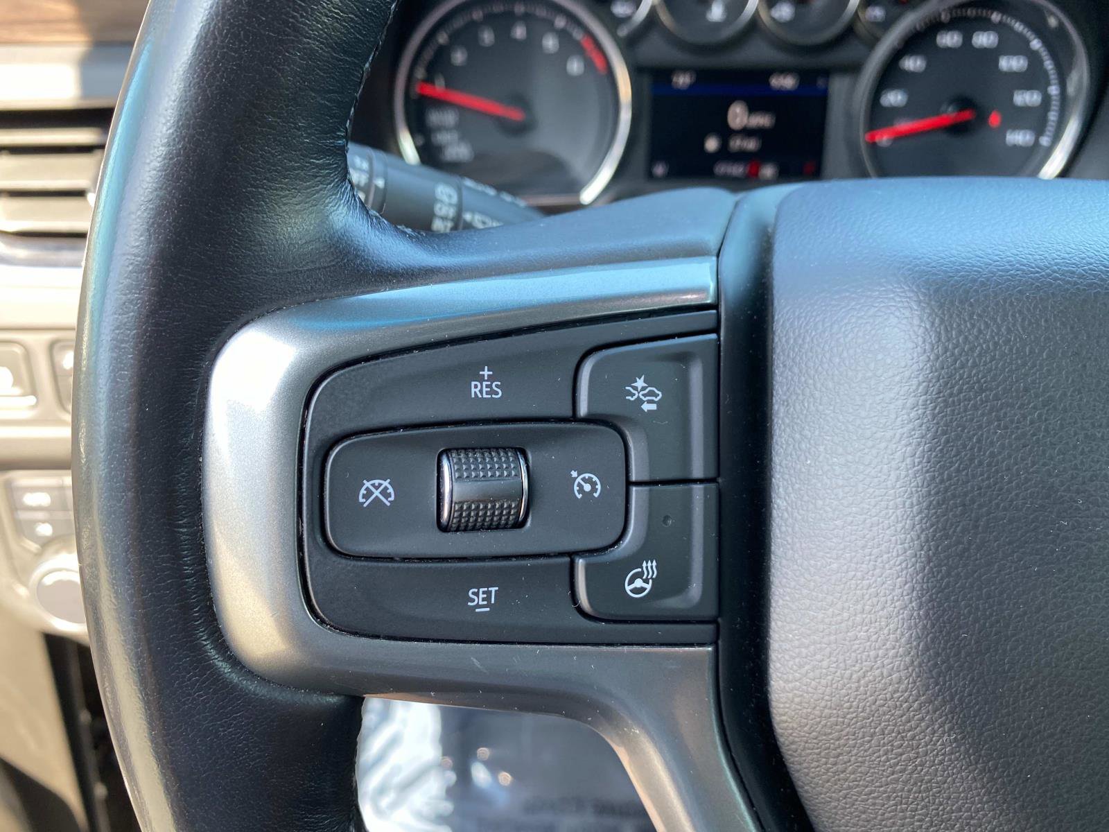 Used 2021 Chevrolet Tahoe Z71 w/ Z71 Signature Package image 16