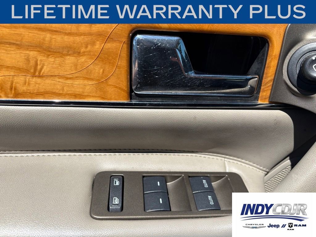 Used 2014 Lincoln MKX FWD w/ Equipment Group 102A image 16