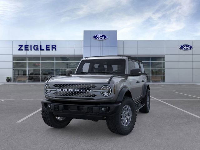 New 2025 Ford Bronco Badlands image 2