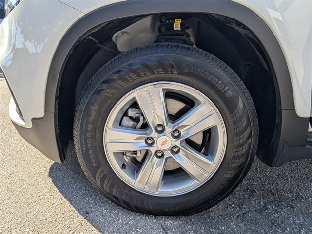 Used 2022 Chevrolet Trax LS w/ Tint and Cruise Package image 17