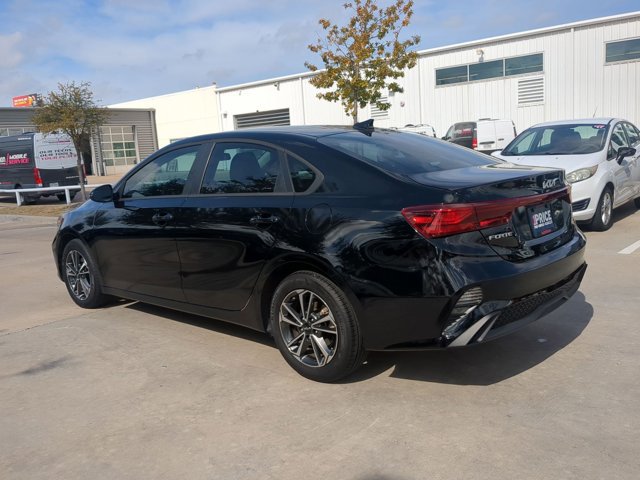 Used 2024 Kia Forte LXS w/ LXS Technology Package image 7
