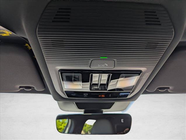New 2026 Volkswagen Tiguan SE R-Line FWD image 20