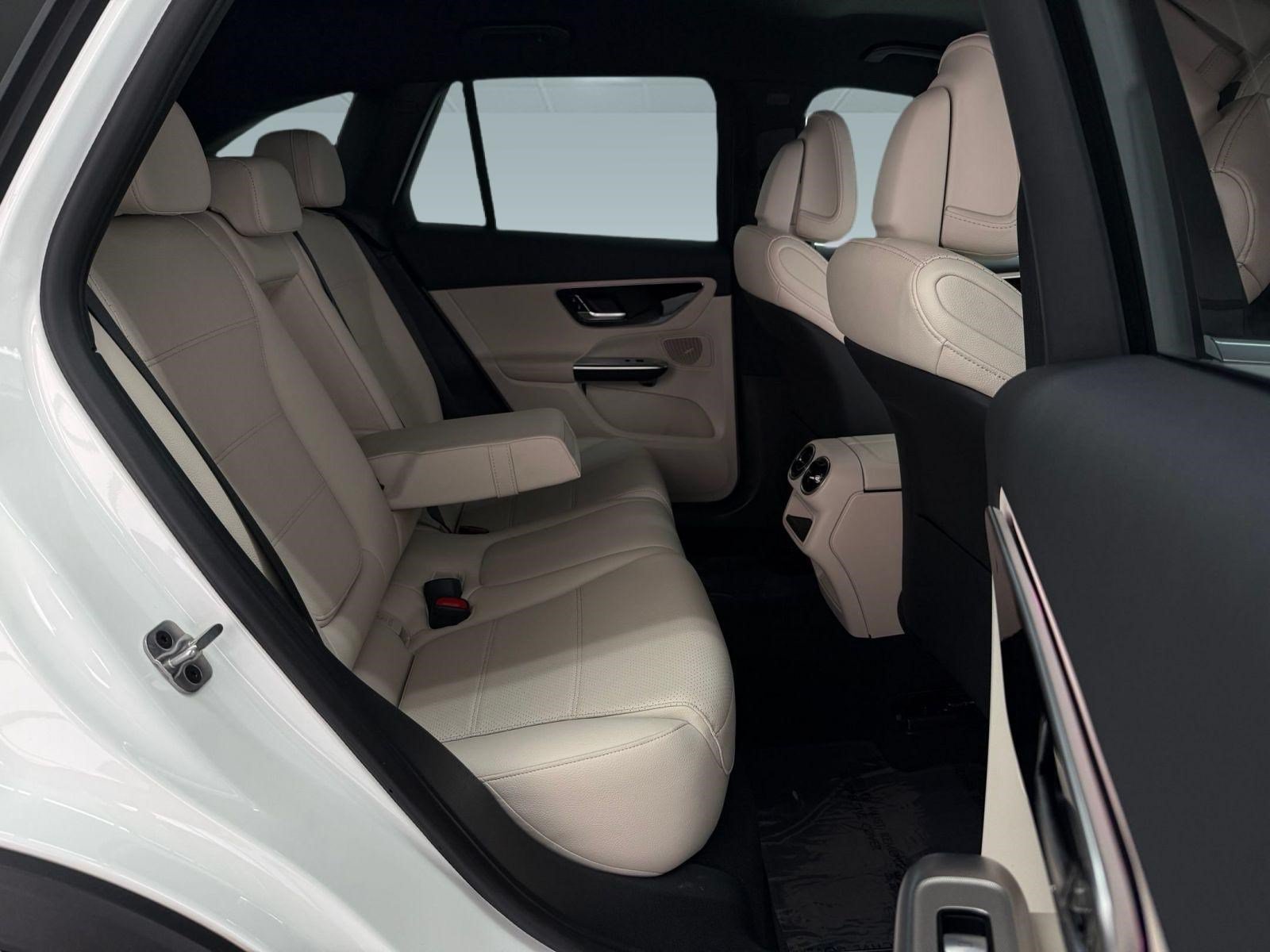 Certified 2025 Mercedes-Benz GLC 350e 4MATIC image 28