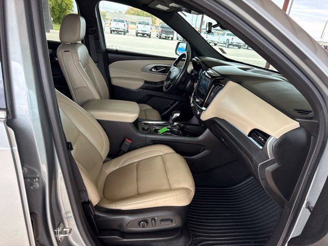 Used 2023 Chevrolet Traverse LT FWD image 11