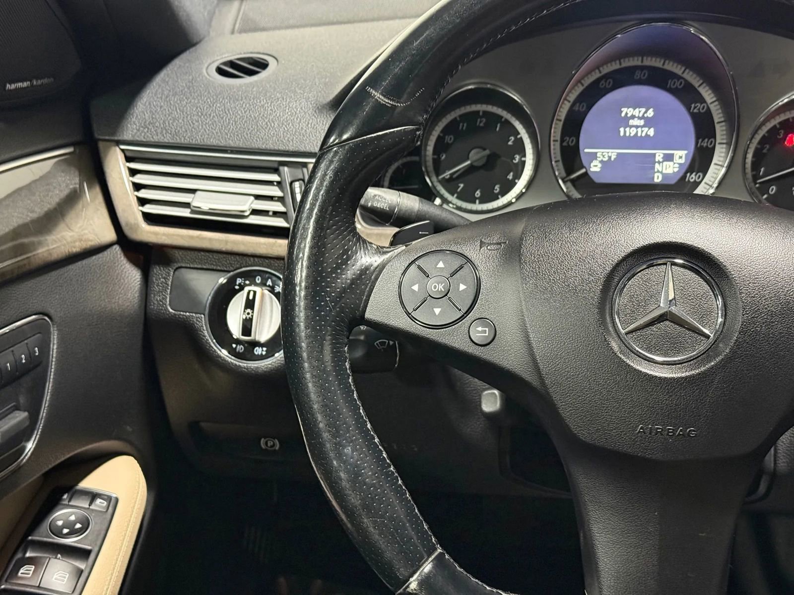 Used 2010 Mercedes-Benz E 350 E 350 4MATIC Sedan 4D image 22