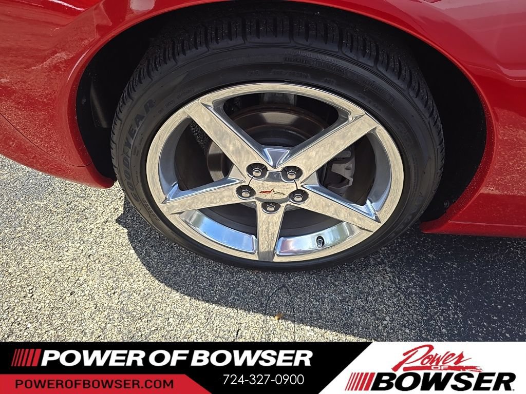 Used 2005 Chevrolet Corvette Coupe w/ Preferred Equipment Group RWD image 11