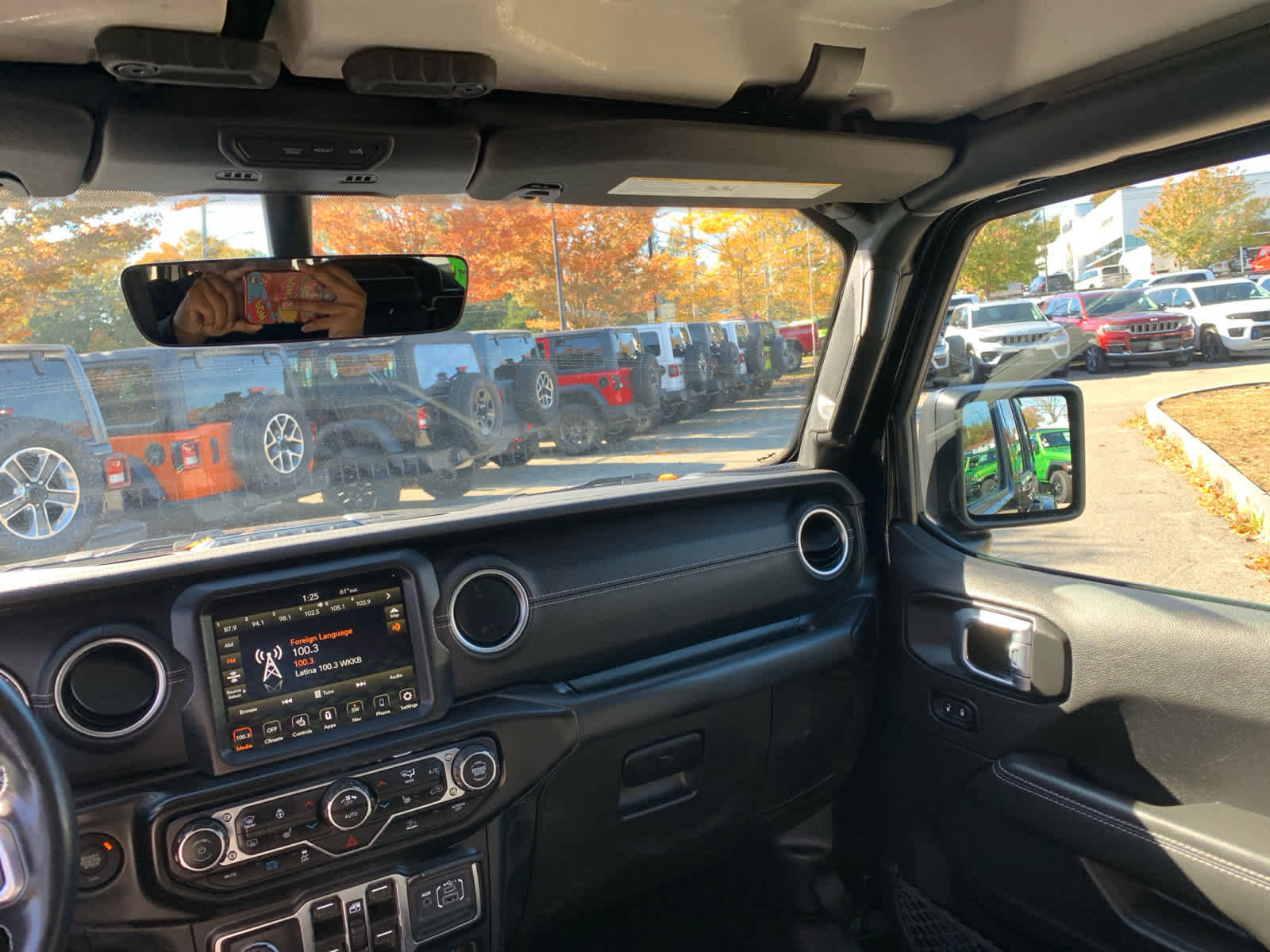 Used 2023 Jeep Wrangler Sahara w/ Cold Weather Group image 36