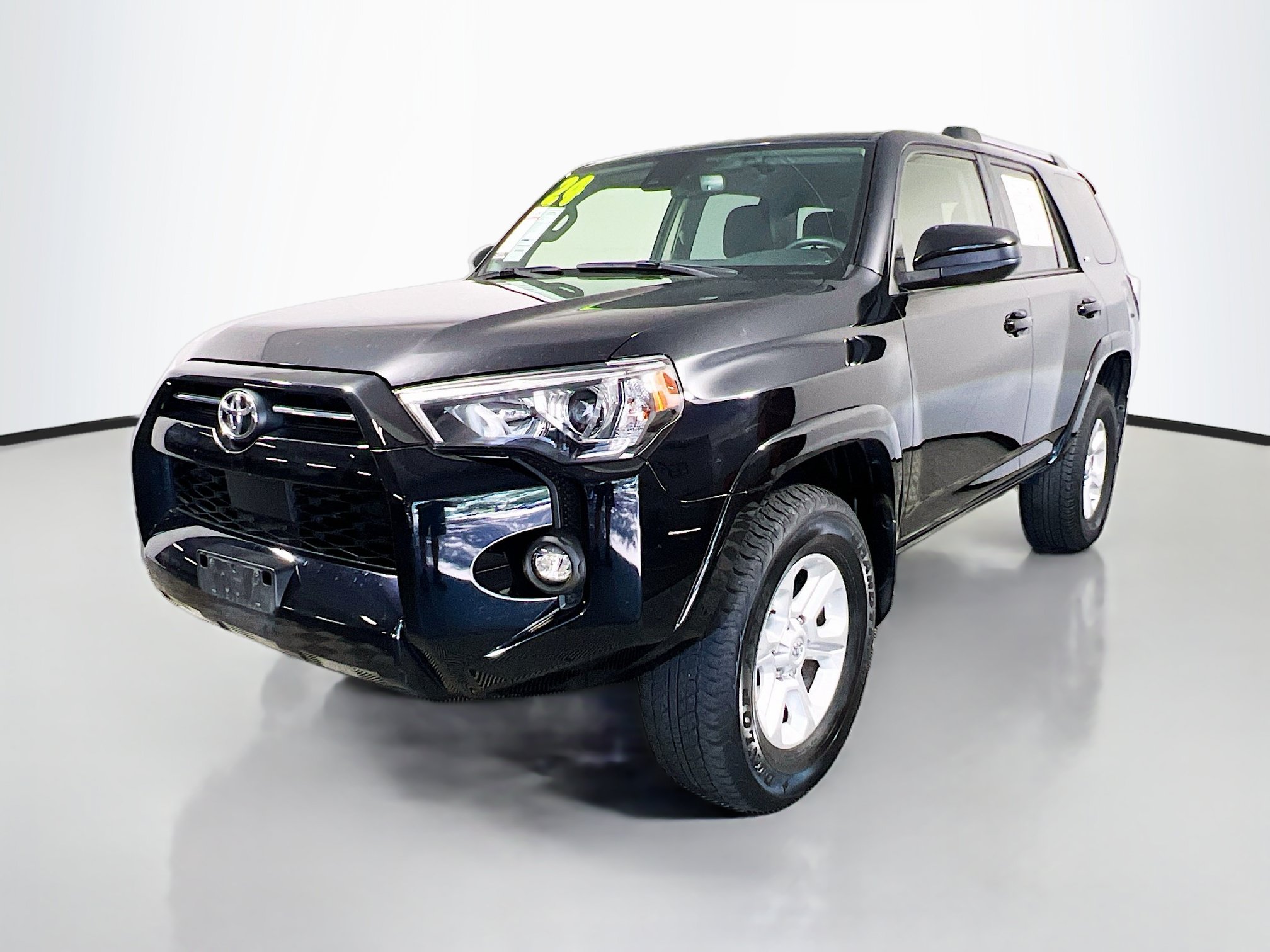 Used 2024 Toyota 4Runner SR5 AWD/4WD image 10