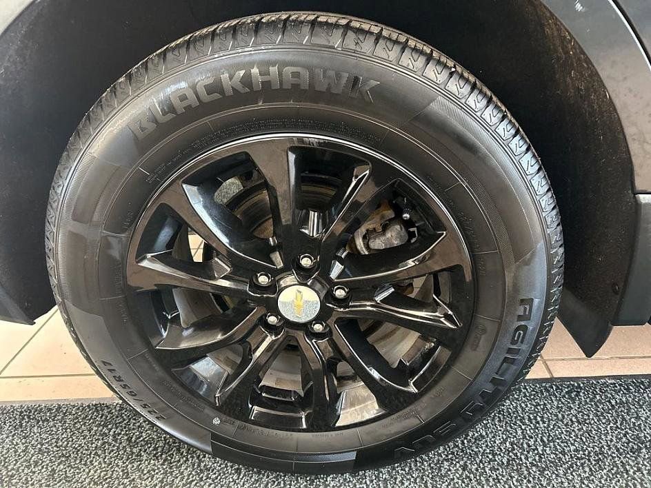 Used 2020 Chevrolet Equinox LS w/ LPO, Blackout Package image 29