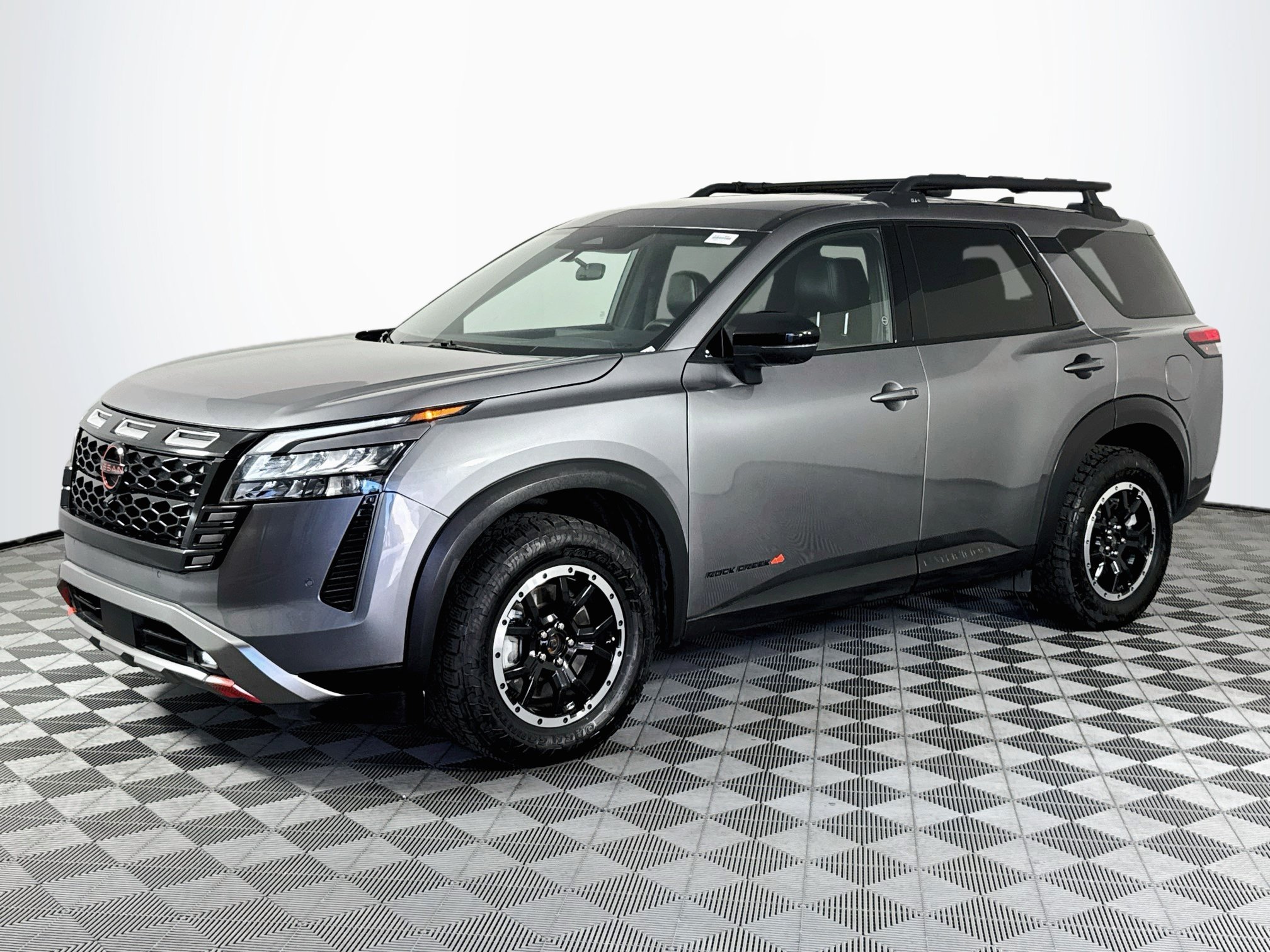 Used 2026 Nissan Pathfinder Rock Creek AWD/4WD image 4