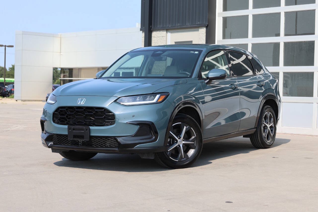 Used 2024 Honda HR-V EX-L image 3