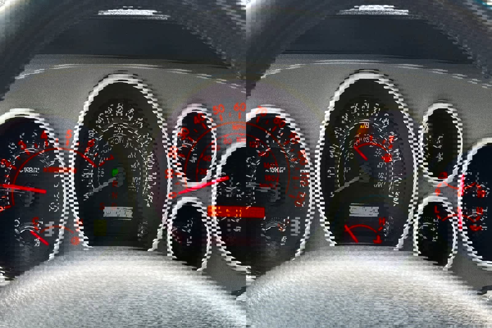 Used 2010 Toyota Tundra 4x4 CrewMax image 22