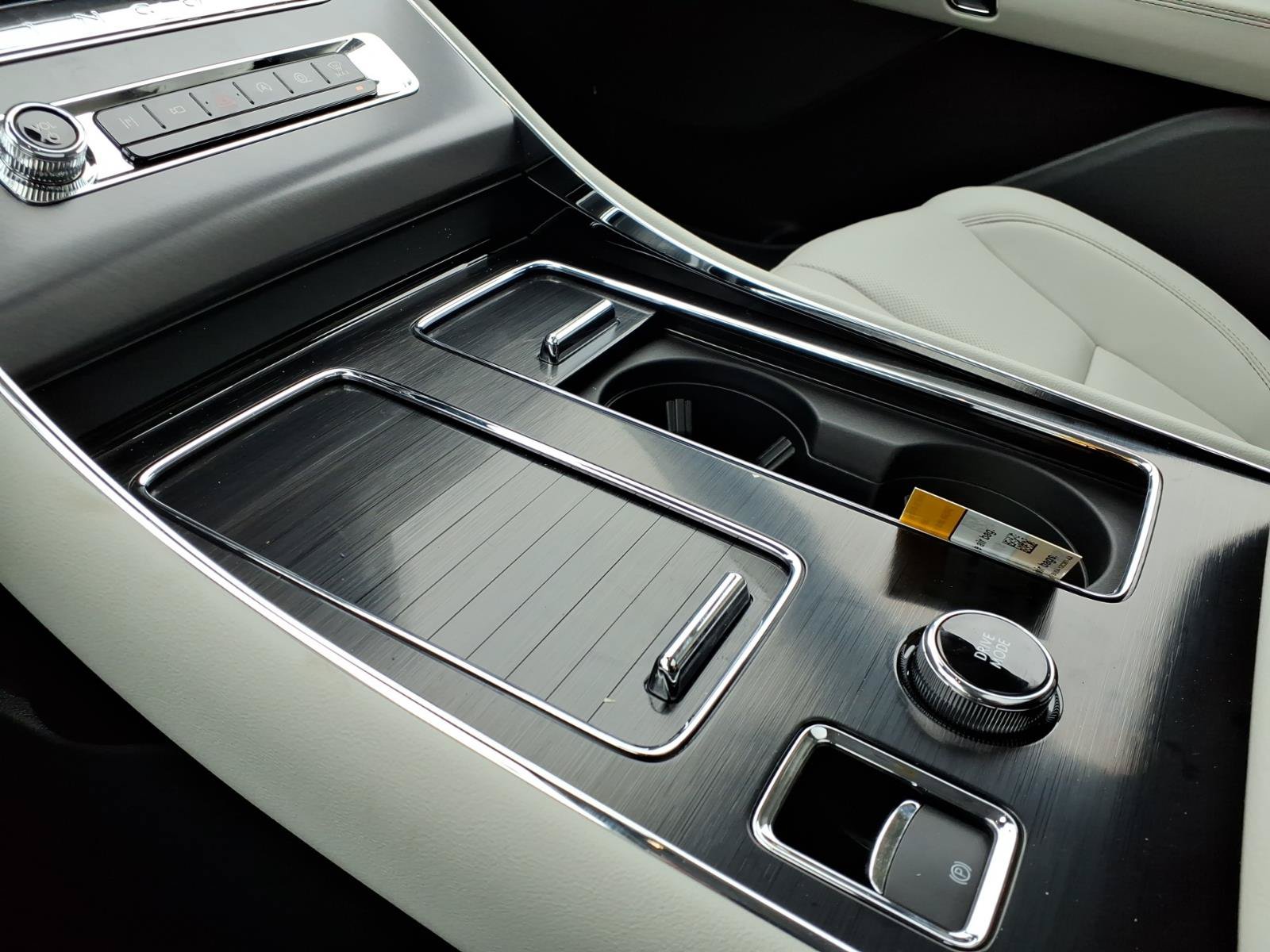 New 2026 Lincoln Aviator AWD image 19