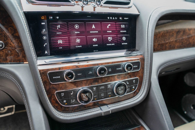 Used 2022 Bentley Bentayga Speed image 32
