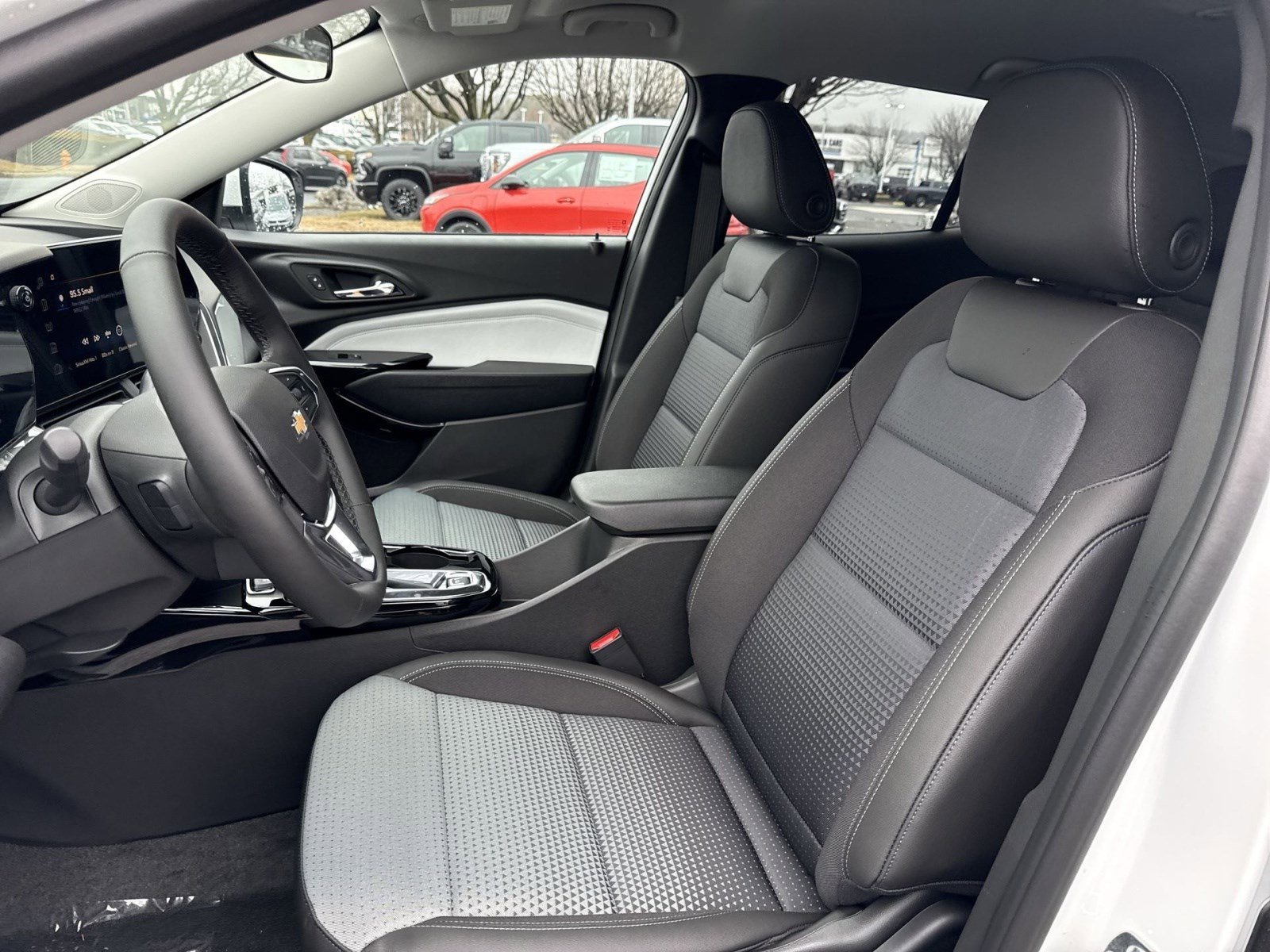 New 2026 Chevrolet Trax LT w/ Driver Confidence Package image 10