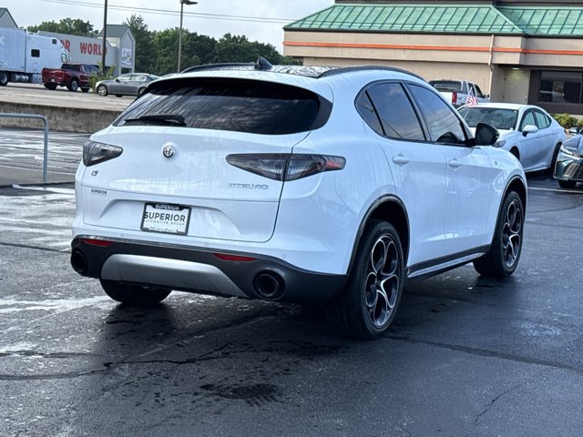 Used 2024 Alfa Romeo Stelvio Ti AWD/4WD image 3