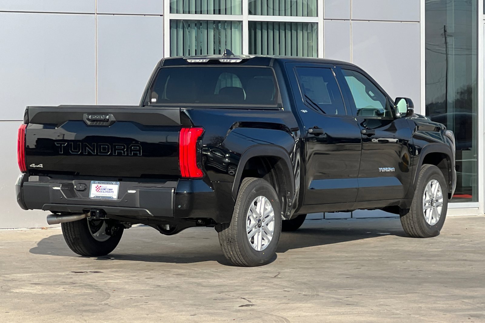 New 2026 Toyota Tundra SR5 w/ SR5 Convenience Package image 4