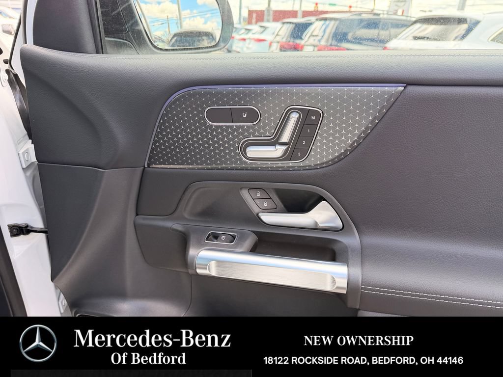 New 2026 Mercedes-Benz GLB 250 4MATIC image 30
