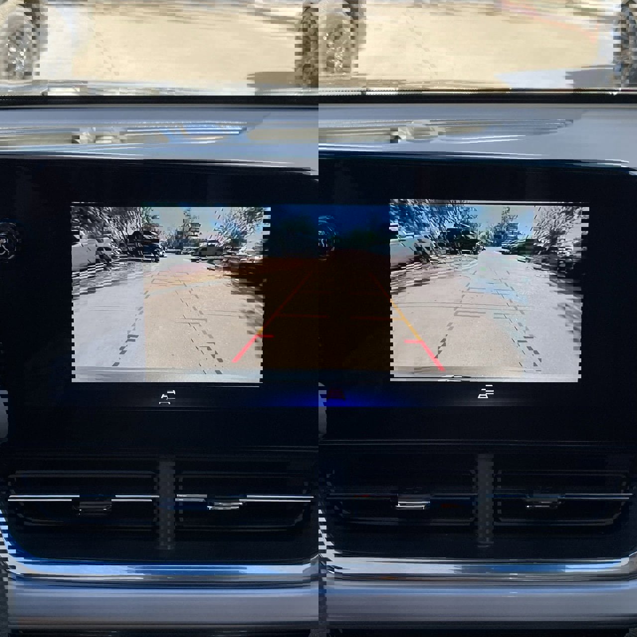 Used 2025 Chevrolet Trax LT image 18