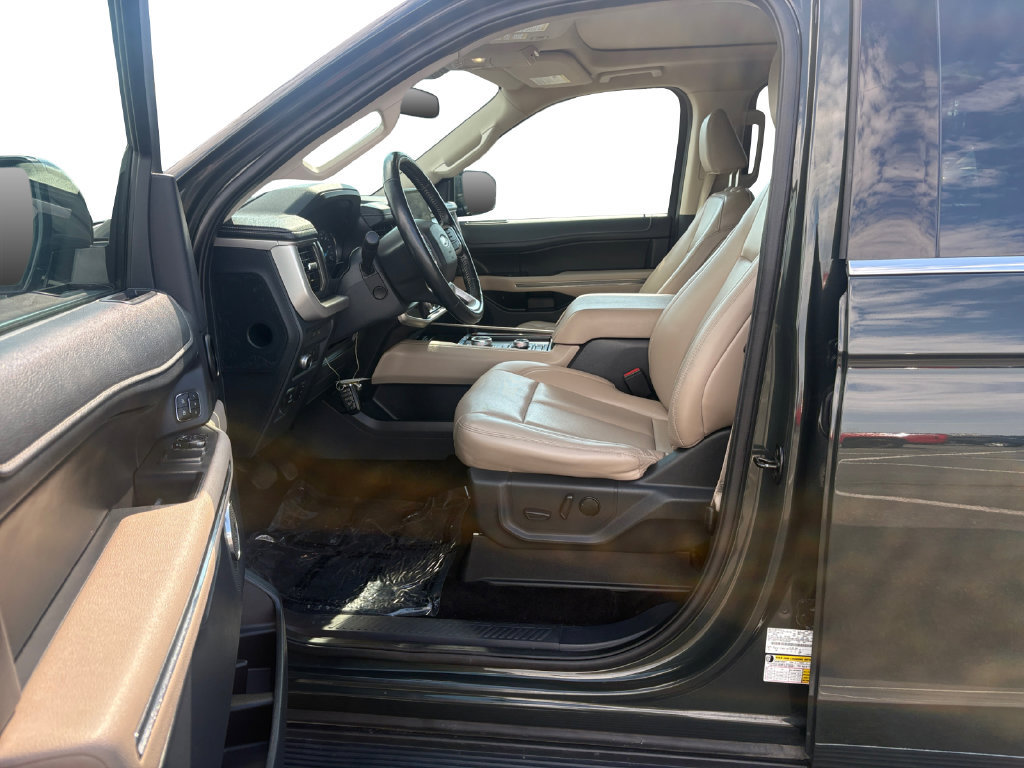 Used 2022 Ford Expedition XLT AWD/4WD image 10