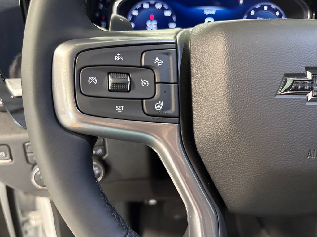New 2026 Chevrolet Silverado 1500 RST w/ Dark Appearance Package AWD/4WD image 5