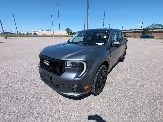 Used 2025 Ford Maverick Lobo AWD/4WD image 17