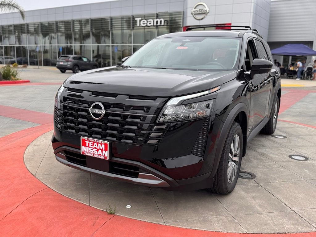 New 2026 Nissan Pathfinder SL FWD image 4