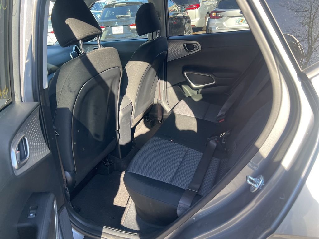 Used 2024 Kia Soul LX w/ Option Group 015 image 30