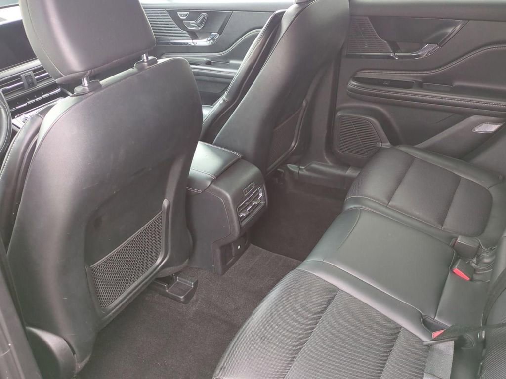 Certified 2021 Lincoln Corsair AWD image 27