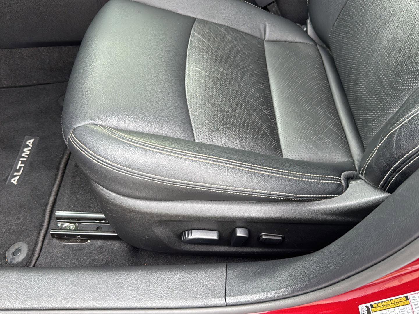 Used 2023 Nissan Altima 2.5 SL image 28